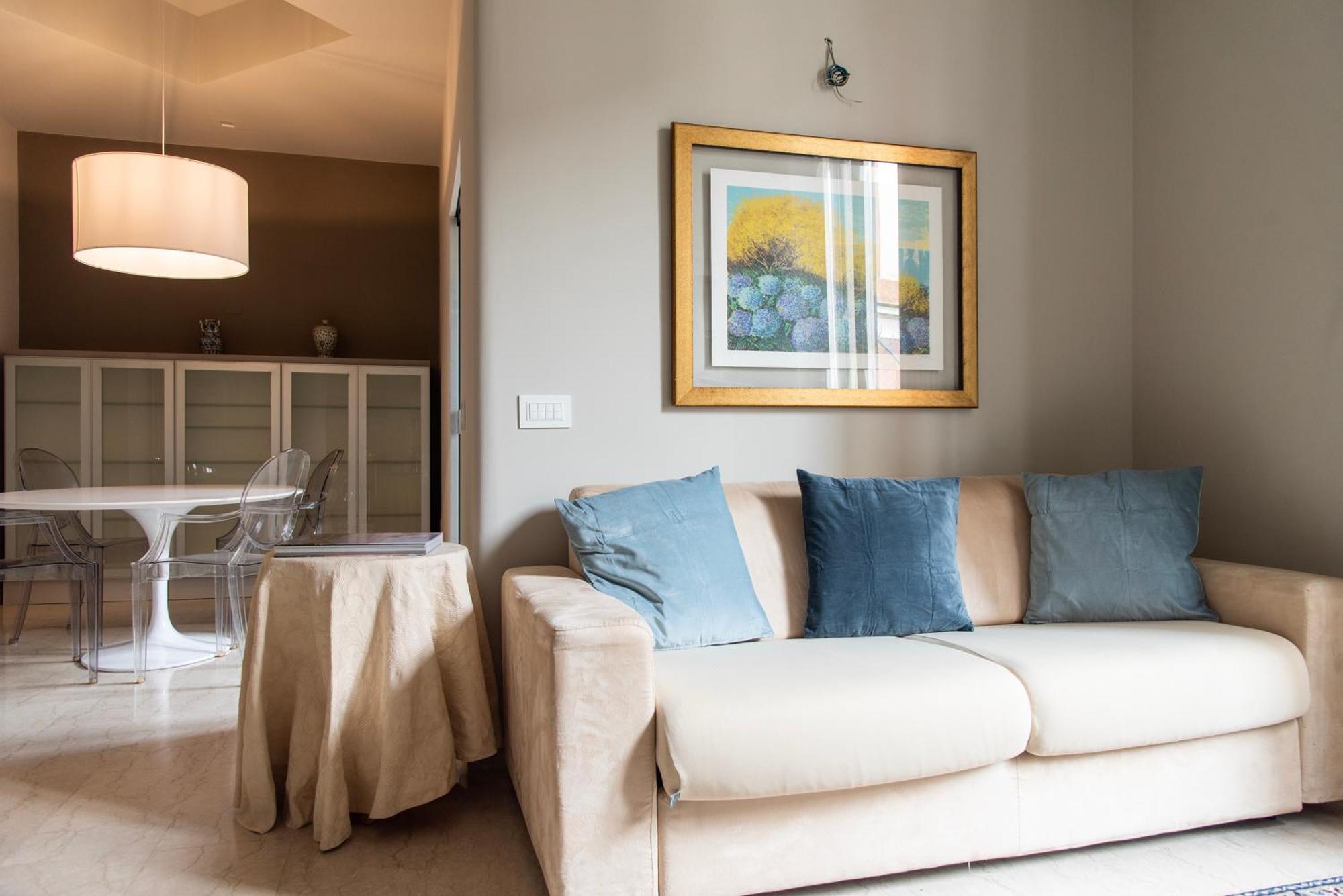 Youhosty - Chinatown Bright And Luxury Apartment Milaan Buitenkant foto