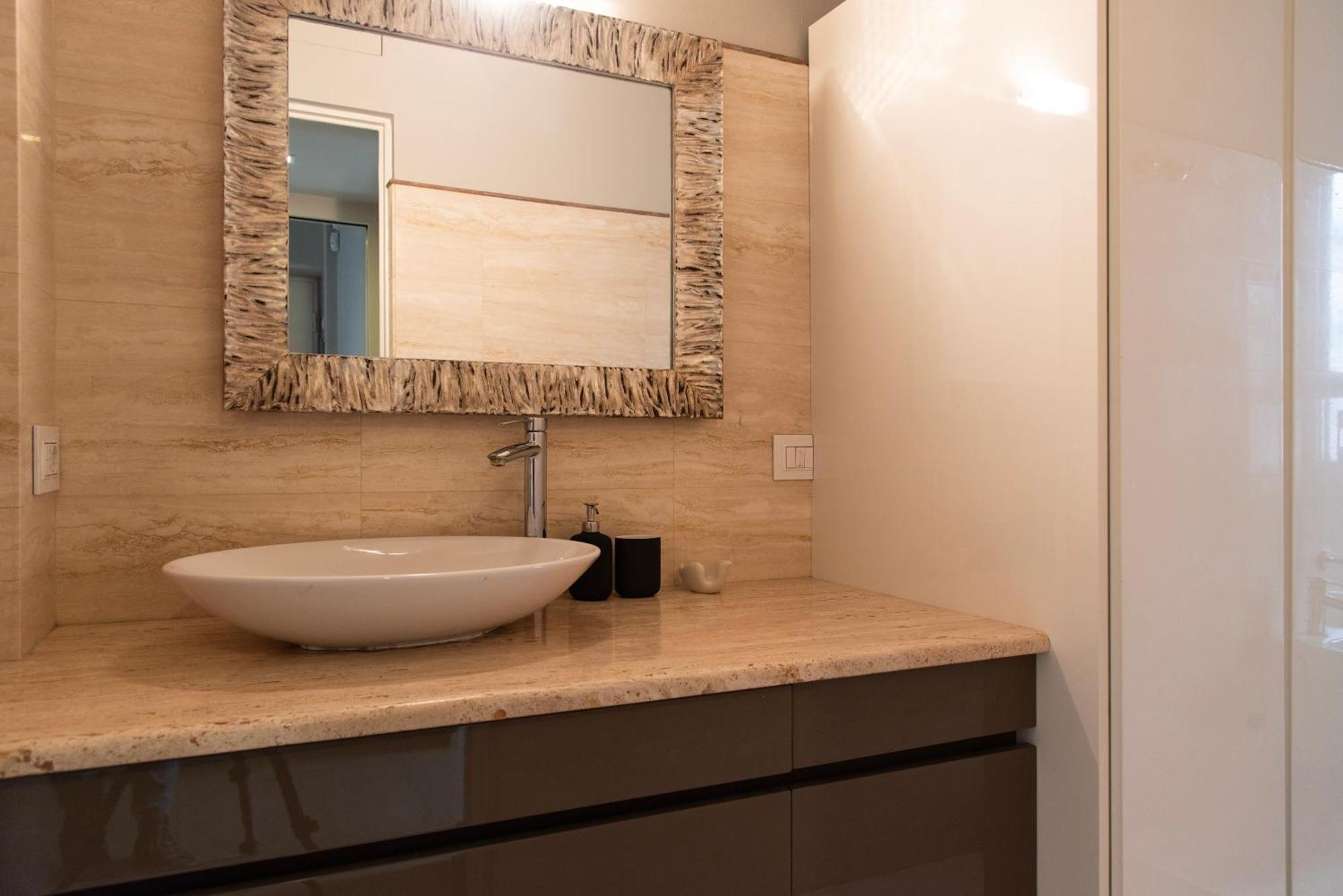 Youhosty - Chinatown Bright And Luxury Apartment Milaan Buitenkant foto